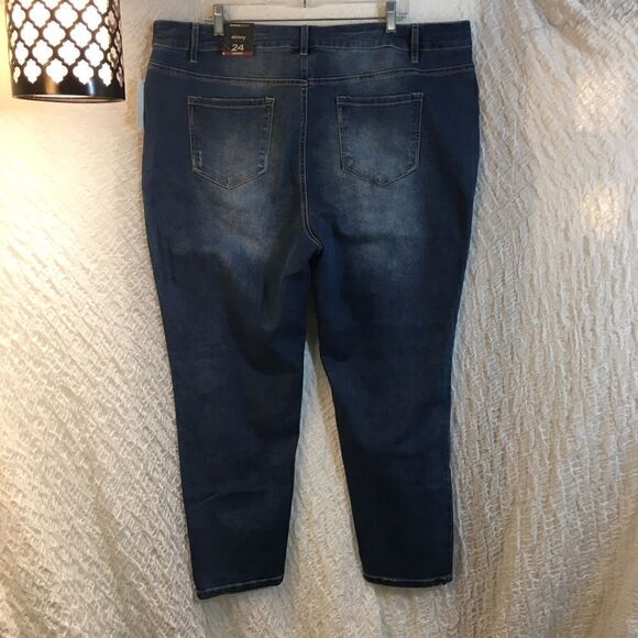 Avenue "Skinny" Blue Distressed Size Jeans Size 24A - Picture 2 of 15